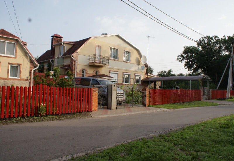Забор в Усть-Каменогорске
